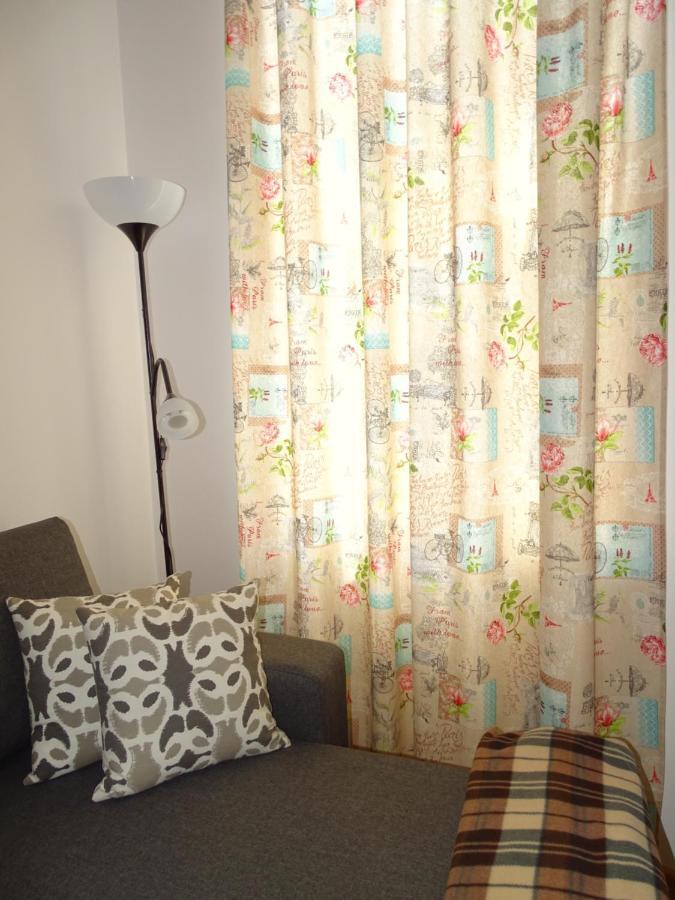 Charming Apartment In The Heart Of The Town 大特尔诺沃 外观 照片